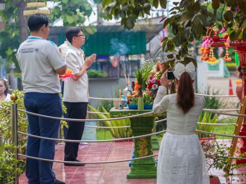พิธีไหว้ศาลสิ่งศักดิ์สิทธิ์ประจำโรงเรียน ประจำปี 2568