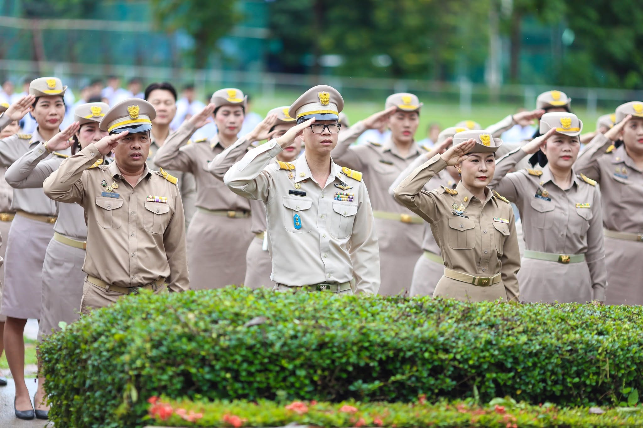 ๒๘ กันยายน วันพระราชทานธงชาติไทย