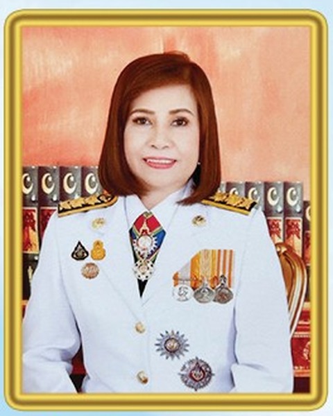 นางสาวสุพิชญา ชูสกุล