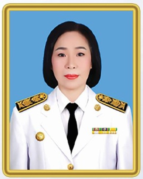 นางกัญญาฎา นาคนชม