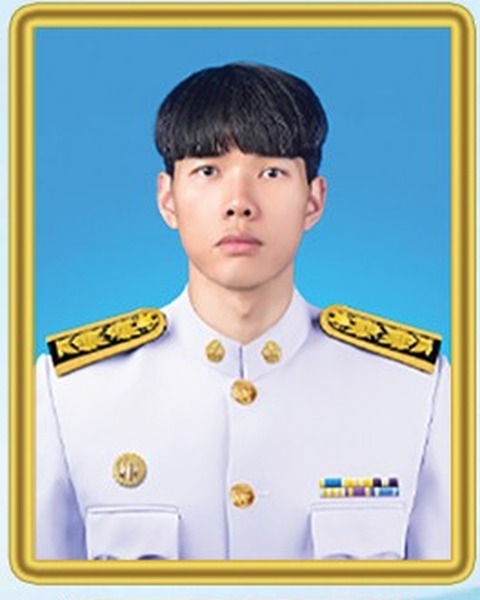 นายพงธร ฟักฟูม