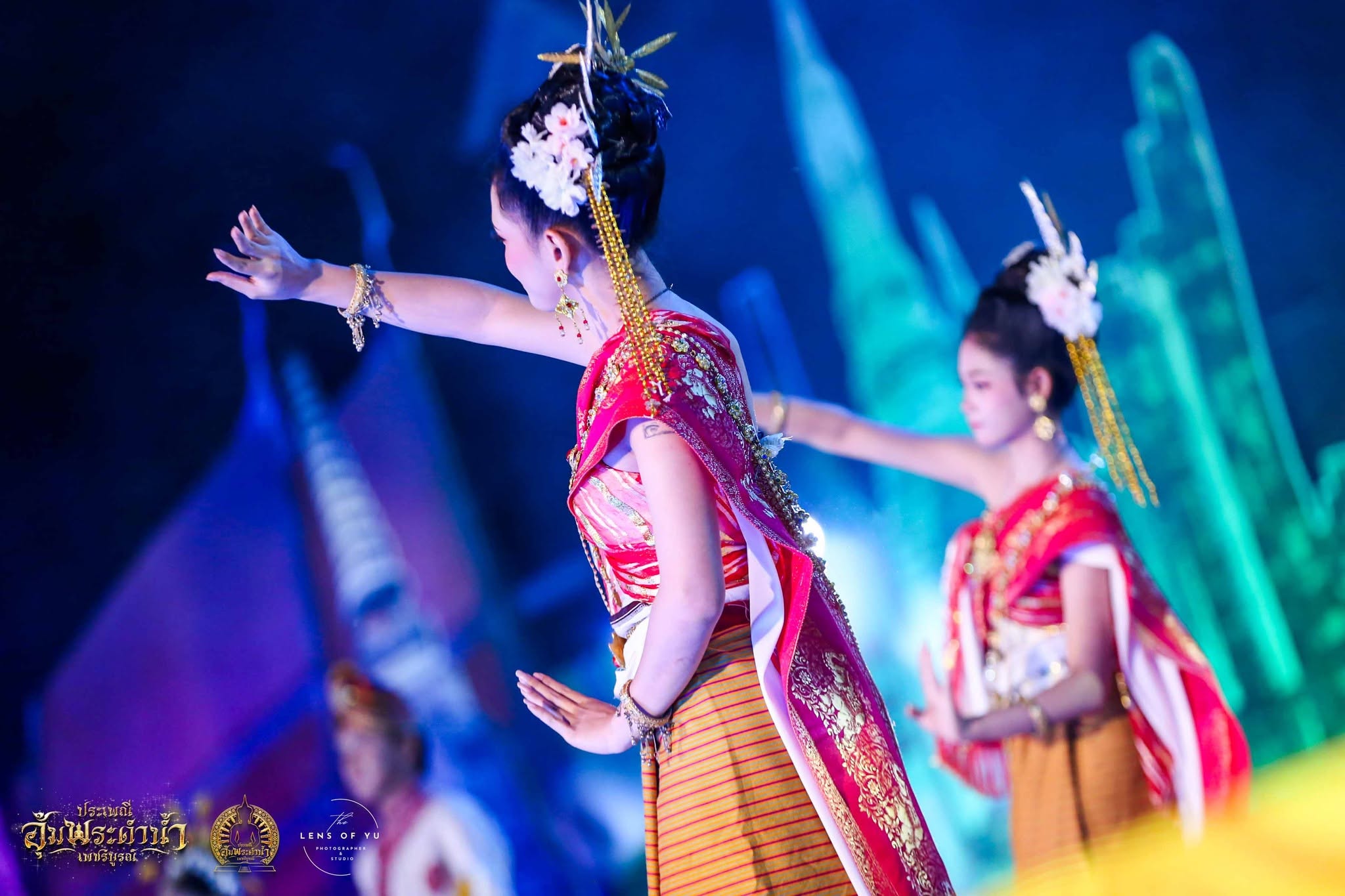 การแสดงแสงสีเสียงเวทีกลางน้ำ ประเพณีอุ้มพระดำน้ำ 2569